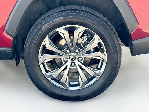 Certified 2023 Toyota RAV4 XLE Premium AWD/4WD image 31