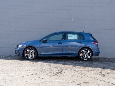 New 2026 Volkswagen GTI SE image 3