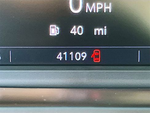 Used 2019 Chevrolet Silverado 1500 LT w/ All-Star Edition image 12