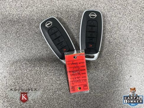Used 2025 Nissan Pathfinder Platinum AWD/4WD image 27