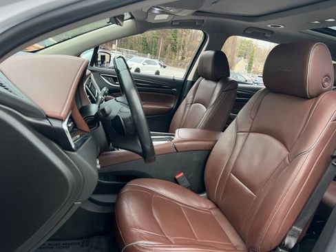 Used 2021 Buick Enclave Avenir w/ Avenir Technology Package image 14