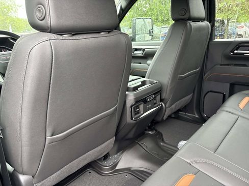 Used 2026 GMC Sierra 2500 AT4 w/ AT4 Premium Plus Package AWD/4WD image 30