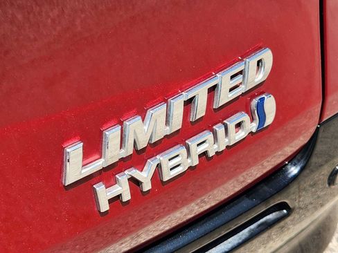 Used 2021 Toyota Sienna Limited FWD image 11