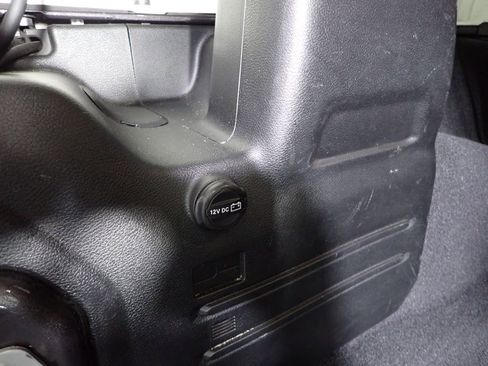 Used 2021 Jeep Wrangler Unlimited Sport image 17