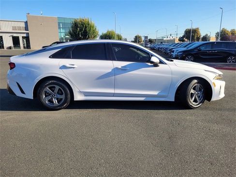 Used 2022 Kia K5 LXS image 3
