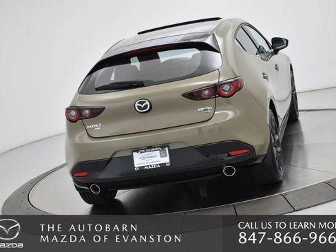 Certified 2025 MAZDA MAZDA3 Carbon AWD/4WD image 20