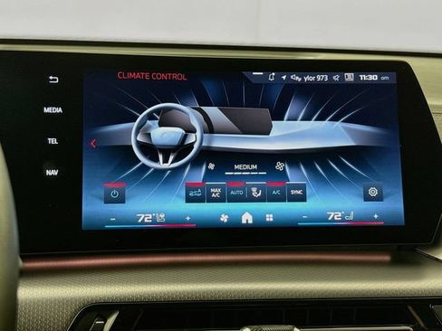 Used 2025 BMW X2 M35i AWD/4WD image 16