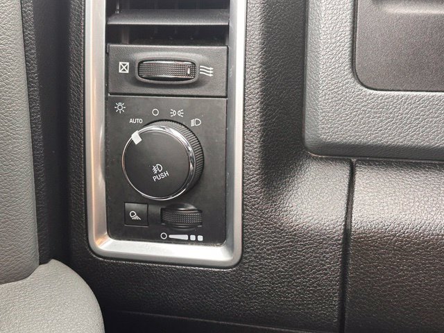 Used 2019 RAM 1500 Big Horn AWD/4WD image 17