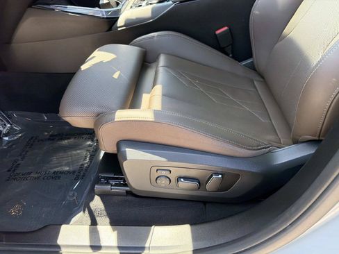 Used 2025 BMW X3 xDrive30i w/ Premium Package AWD/4WD image 16