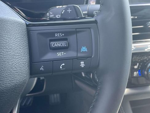 New 2026 Nissan Pathfinder Platinum image 22