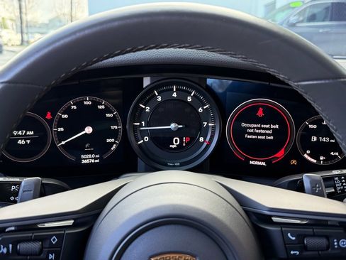 Used 2022 Porsche 911 Carrera image 12