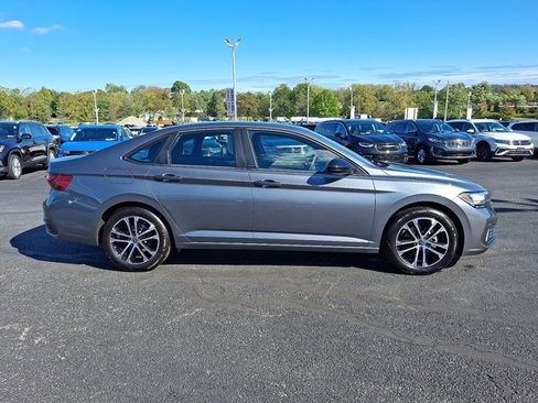Certified 2023 Volkswagen Jetta Sport image 8