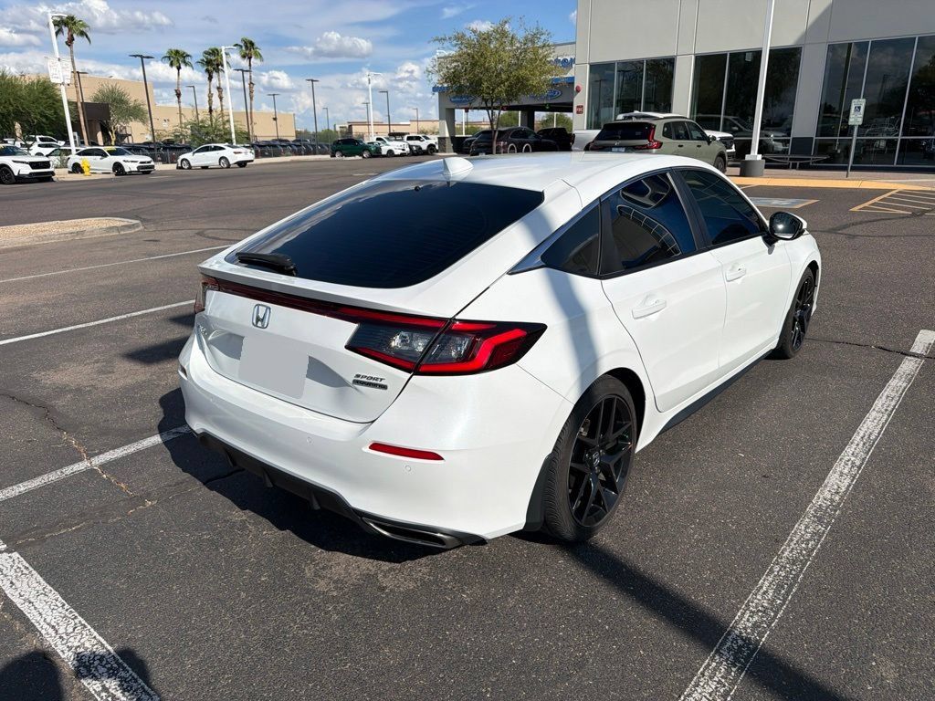 Used 2024 Honda Civic Sport Touring image 5