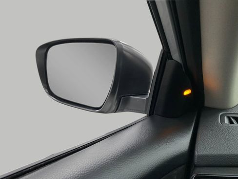 Used 2019 Nissan Rogue SV w/ Premium Package AWD/4WD image 21