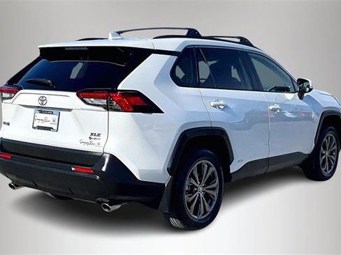 Used 2025 Toyota RAV4 XLE Premium w/ Weather Package image 5