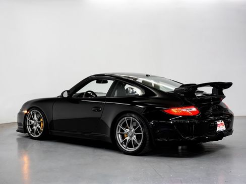Used 2010 Porsche 911 GT3 RWD image 8