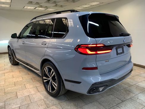 Used 2024 BMW X7 xDrive40i w/ Executive Package image 5