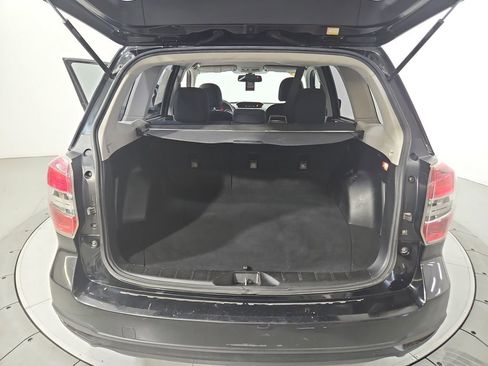 Used 2014 Subaru Forester 2.5i AWD/4WD image 21