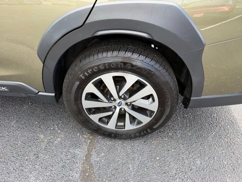Used 2023 Subaru Outback Premium AWD/4WD image 7