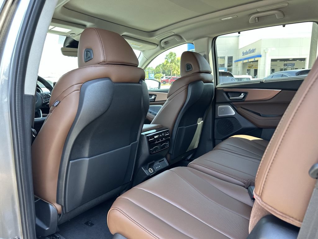 Used 2026 Acura MDX w/ Technology Package FWD image 14