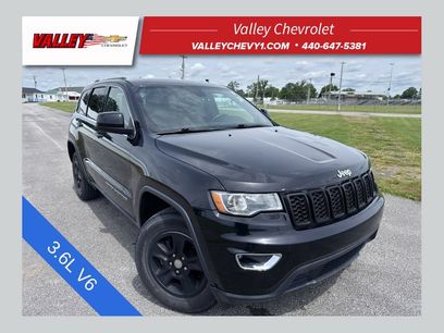 Used 2017 Jeep Grand Cherokee Laredo