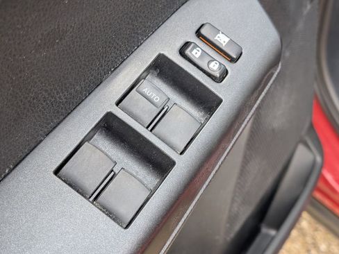 Used 2017 Toyota RAV4 XLE image 14