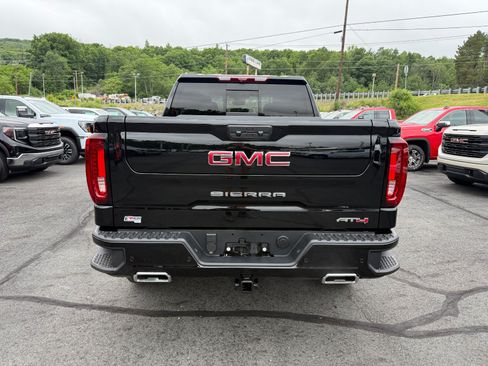 New 2026 GMC Sierra 1500 AT4 w/ AT4 Premium Package AWD/4WD image 4