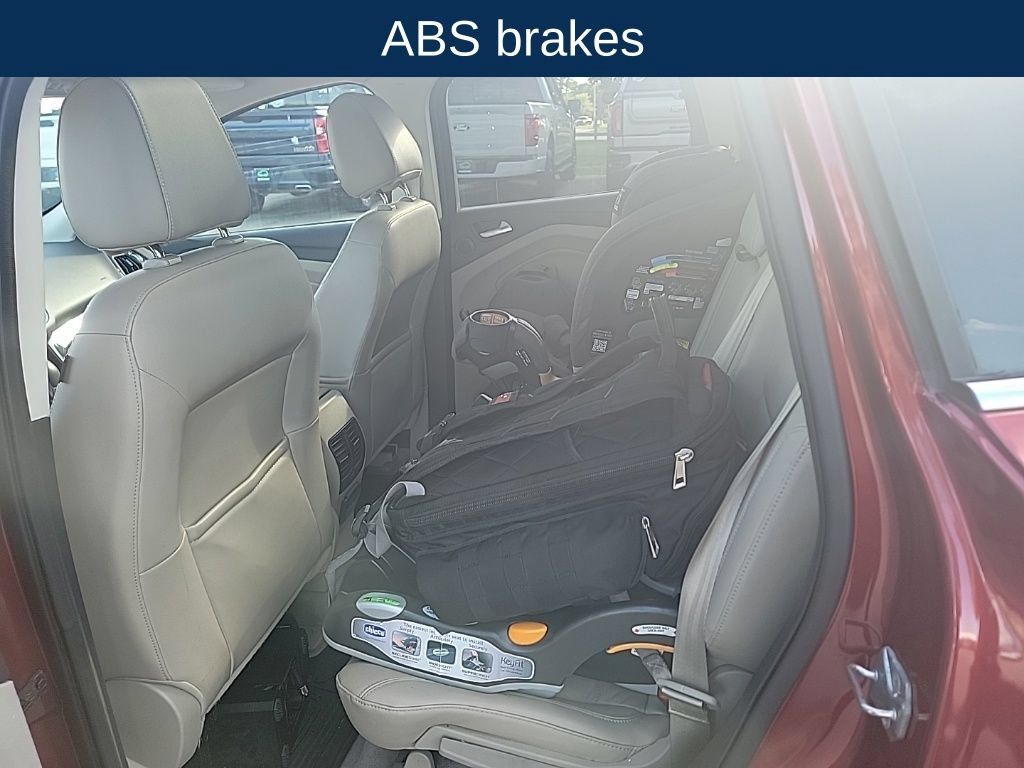 Used 2014 Ford Escape Titanium w/ Equipment Group 401A AWD/4WD image 22