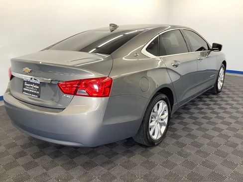 Used 2018 Chevrolet Impala LT FWD image 21