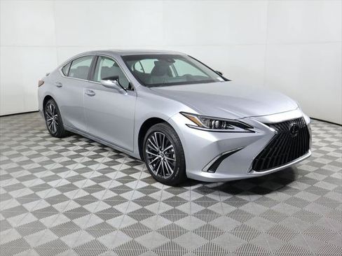 Certified 2025 Lexus ES 300h w/ Premium Package FWD image 3