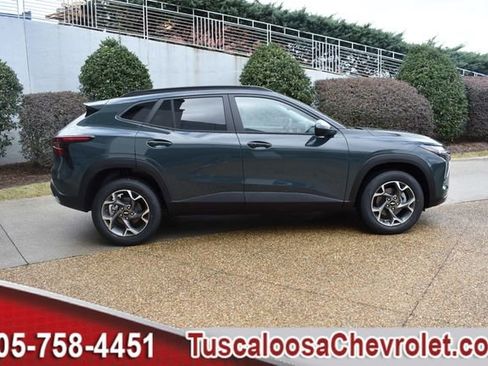 New 2026 Chevrolet Trax LT w/ Driver Confidence Package image 11