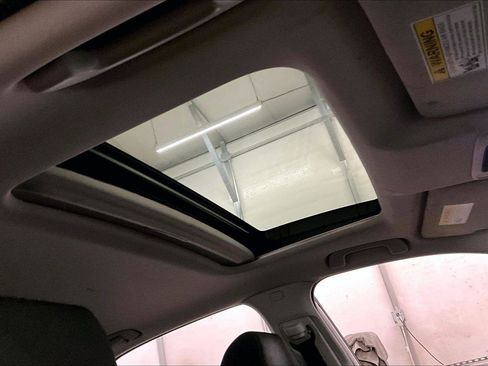 Used 2022 Honda Civic EX image 21