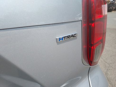 Certified 2025 Hyundai Palisade SEL image 16