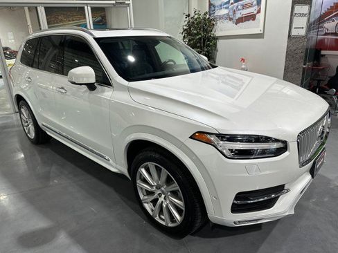 Used 2017 Volvo XC90 T6 Inscription w/ Vision Package AWD/4WD image 12