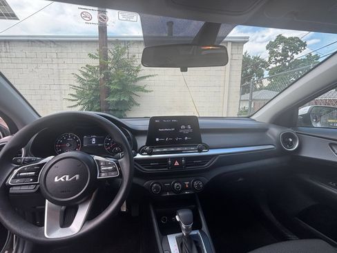 Used 2024 Kia Forte LXS FWD image 30