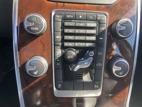 Used 2014 Volvo S80 3.2 image 26