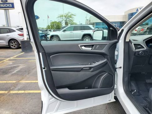 Used 2024 Ford Edge SEL w/ Convenience Package AWD/4WD image 9