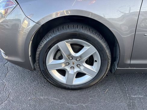 Used 2012 Chevrolet Malibu LS w/ LS Uplevel Package image 10