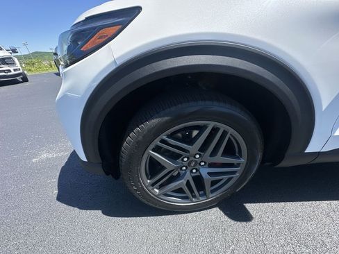 New 2026 Ford Explorer ST-Line AWD/4WD image 16