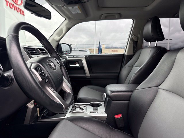 Used 2017 Toyota 4Runner SR5 Premium AWD/4WD image 11