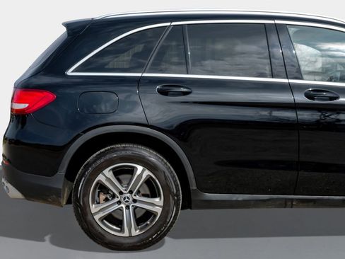 Used 2019 Mercedes-Benz GLC 300 image 6