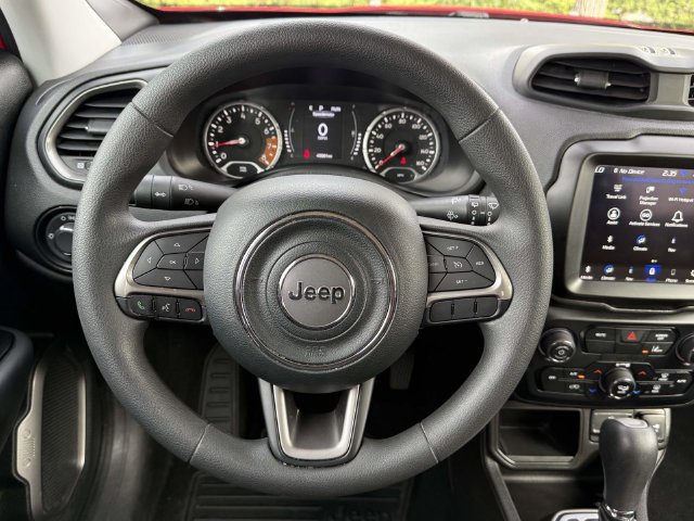 Used 2022 Jeep Renegade Sport w/ Sport Appearance Group FWD image 14