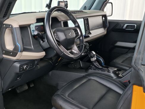 Used 2022 Ford Bronco Wildtrak image 23