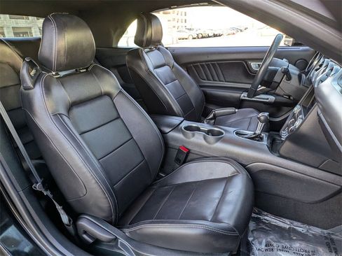 Used 2023 Ford Mustang Premium image 27