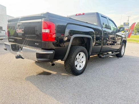 Used 2017 GMC Sierra 1500 SLE w/ SLE Value Package AWD/4WD image 14