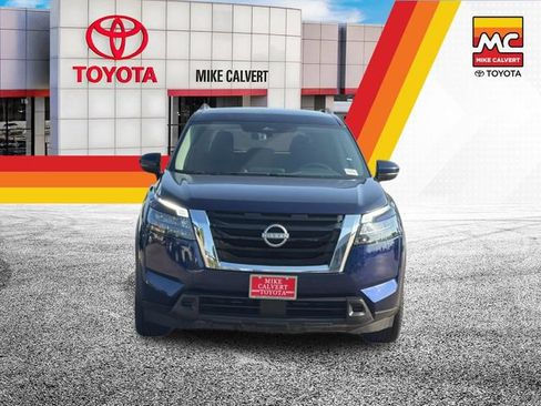 Used 2024 Nissan Pathfinder SV AWD/4WD image 8