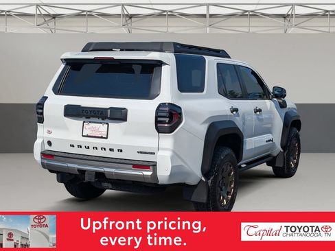Used 2025 Toyota 4Runner Trailhunter AWD/4WD image 7
