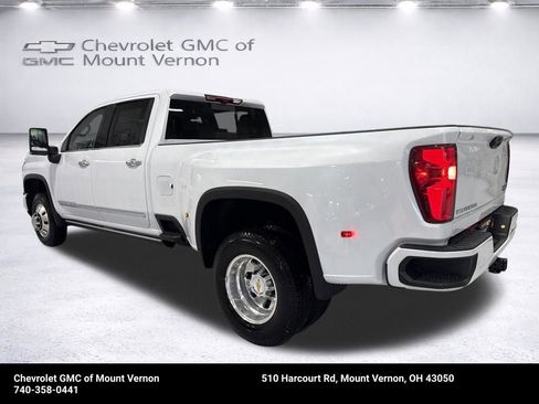 New 2026 Chevrolet Silverado 3500 High Country w/ High Country Premium Package AWD/4WD image 3