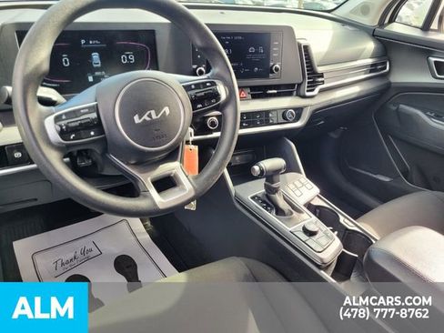 Used 2024 Kia Sportage LX image 5