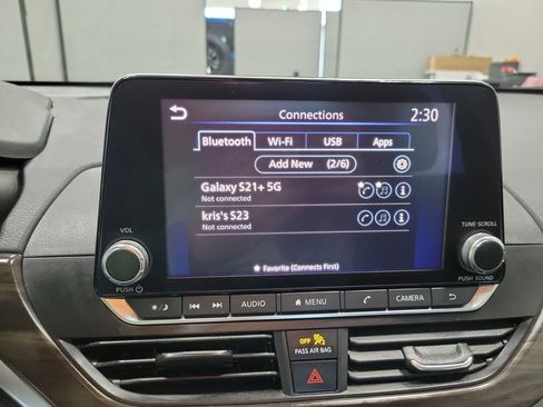 Used 2024 Nissan Altima 2.5 SV image 3